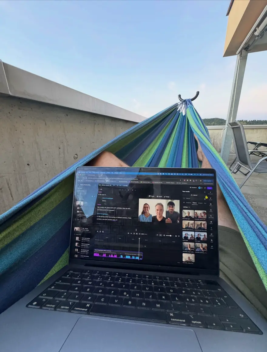 Instagram carousel: everyday life and travel